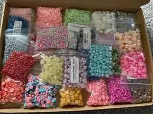 Box of 25 packs of  Mixed Size And Colour Flatback Pearls - Crafts - FREE P&P - Picture 1 of 11