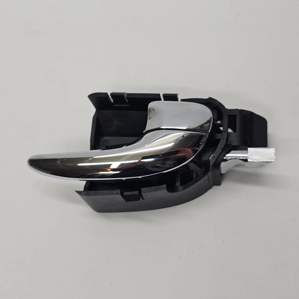 01-08 Jaguar X-Type Delantero Derecho Lado Del Conductor Interior Puerta Moldura Panel Manija Foto 1 de 4