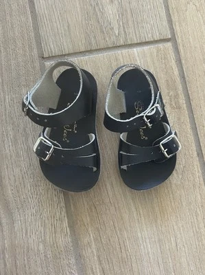 Sandalias de verano Sea Wees de cuero para niños pequeños talla 3 – sandalias de verano con correa con hebilla negra Foto 1 de 4