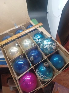 Juego De Colección De 12 Coloridos Adornos De Vidrio De Navidad Hechos en EE. UU. - Imagen 1 de 19