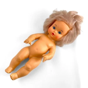 Muñeca bebé Hong Kong vintage PLAYMATES 11" RUBIA 8121 8124 BEBE MOJADA - Imagen 1 de 9