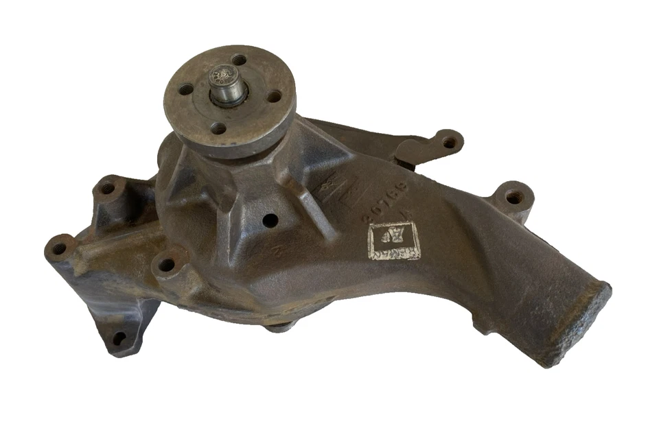 BOMBA DE AGUA 10-268 1968-76 Ford F100-F350 Foto 1 de 4