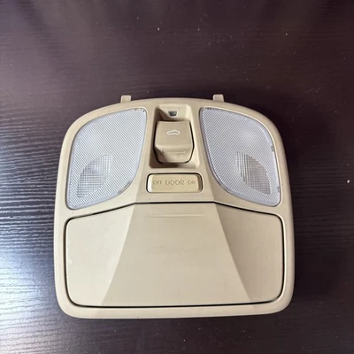 Lámpara de luz domo HYUNDAI SONATA 2011-2015 92800-3S003-YDA beige OEM Foto 1 de 4