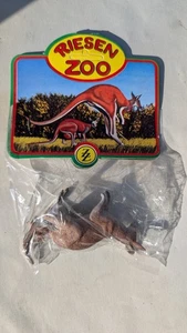 German ZZ Riesen Zoo NOS New Old Stock Ungeöffnet Kangaroo & Joey Bnib Toys Rare - Bild 1 von 2