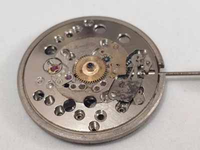 ENICAR WINDING MOVEMENT CAL NO.AR-980 CROWN AT-3 O'CLOCK A-428 - Image 1 of 4