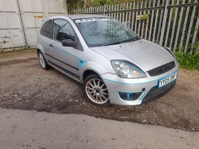 Ford Fiesta mk6 ZETEC S SILVER BREAKING SPARE side repeater PETROL ZETEC S PFL J - Image 1 of 4