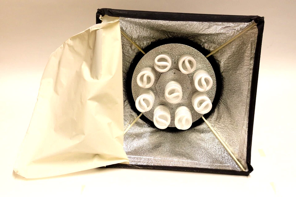 Bowens BW-3200 9 Lite.  For Studio Photography or Videography - Image 1 of 4