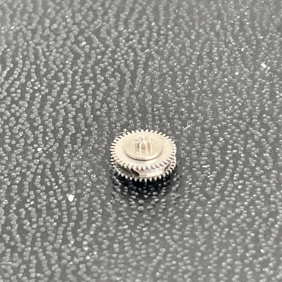 NOS OEM Seiko 531 001 Differential Wheel Cal 5106A Ref R40 - Image 1 of 1