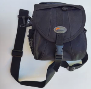 Lowepro EX 120 Camera Bag Black For Small SLR DSLR Cameras with Shoulder Strap - Picture 1 of 8