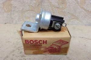 INTERRUPTOR DE LUZ DE FRENO BOSCH NUEVO EN STOCK tractor diésel Deutz D15 D15.1 # SH/LM 2/1 - Imagen 1 de 4