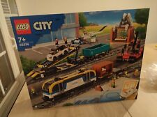 Set LEGO 60336 Train de marchandises Telecommande avec 33 rails et accessoires