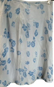 Banana Republic  100% Silk Floral Skirt Blue  Sz  2