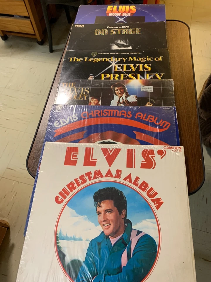 Elvis Lot 6  Christmas Vinyl LP - Image 1 of 1