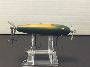Vintage PAW PAW #2500 Flatside Wounded Minnow Wood Lure~Eyes On Side/ Green Gold - Picture 1 of 6
