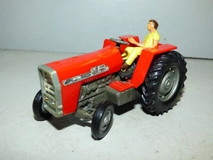 Gran Bretaña Massey Ferguson 595 tractor agrícola rojo y plata con figura de conductor 1:32nd - Imagen 1 de 3