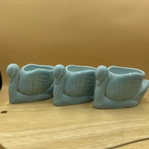 WADE 1950 AZUL PÁLIDO HUEVO TAZA MIMADO Swan Egg Cup 1955 ~ X3 lote de trabajo - Imagen 1 de 9