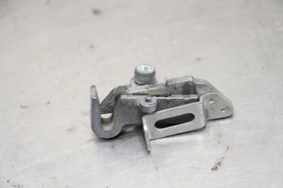 08-11 HONDA CBR1000RR CBR 1000RR REAR PASSENGER SEAT LATCH LOCK ASSEMBLY - Image 1 of 4