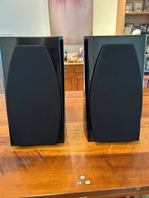 Phase Technology PC1.5BL Pair Bookshelf Speakers Piano Black Lacquer - Image 1 of 4