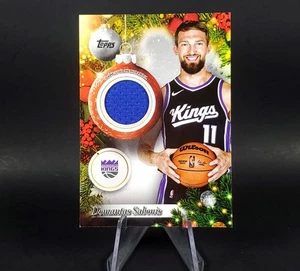 Domantas Sabonis 2025 Topps Holiday Basketball Jersey Relic Memorabilia Kings - Bild 1 von 7