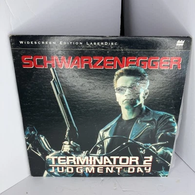 Terminator 2 Judgement Day (1991) Widescreen 2 Disc Edition Laserdisc - Image 1 of 4