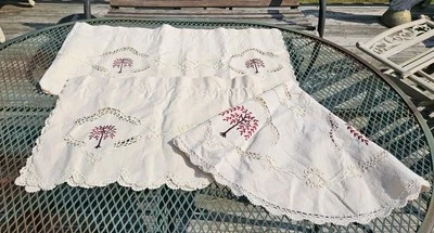Vgt Linen & Embroidery Window Valance W/Tablecloth See Discription  - Image 1 of 4