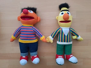 Plüsch Ernie und BertSesamstraße Igel 1997 ca. 34 cm Sesame Street Stofftier - Bild 1 von 3