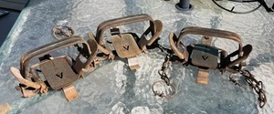 Vintage Victor Coil Spring Trap No. 3 Animal Trap Lititz,PA lot of 3 - Picture 1 of 9