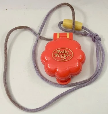 Polly Pocket Camp Days Locket 1991 ~ Complete - Image 1 of 4