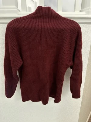 Suéter Ann Taylor 100% Cachemira Grande Cuello Simulado Pullover Manga Larga Granate Foto 1 de 4