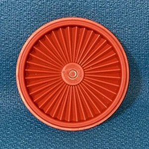 Coperchio di ricambio Tupperware Starburst vintage arancione 812 5" coperchio - Foto 1 di 3