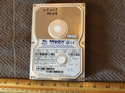 MAXTOR 30GB 3.5" HARD DRIVE, 33073U4, BAC51KJO Used - Image 1 of 4