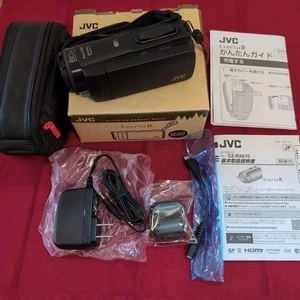 JVC Everio R GZ-RX670 Video Camera with Case Used Digital Camcorder - Picture 1 of 20
