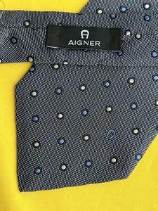 Authentische AIGNER Krawatte einfarbig gepunktet Tupfen Design auf dunkelgrau 100 % Seide - Bild 1 von 12