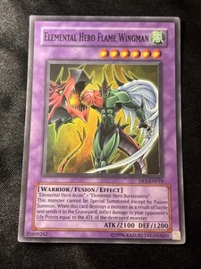 Yu-Gi-Oh! Elementarheld Flammenflügelmann DP1-DE010 *Super Rare* - Bild 1 von 2