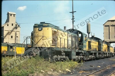 Orig. Slide Chicago & NorthWestern CNW 1252 ALCO S1 40th St. Chicago ILL 8-25-71 - Image 1 of 2