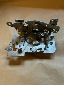 Vw Audi Door lock 323839016 Passat? - Picture 1 of 3