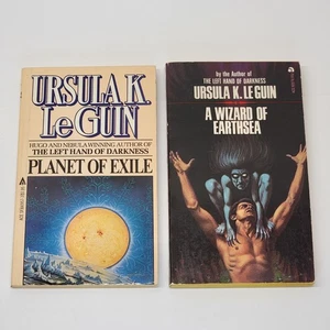 2x Ursula LeGuin vintage scifi fantasy paperback books 1966 Planet 1968 Wizard - Imagen 1 de 20