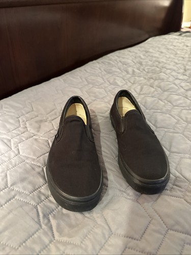 Scarpe sneakers casual uomo 7 5 Vans classiche slip on tutte nere usate in ottime condizioni