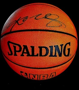 Kobe Bryant Laker Legend Signed Spalding NBA Indoor/Outdoor Basketball (COA) - Picture 1 of 1