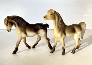 2 COPIAS de colección Hartland Tinymite caballo de tiro y árabe - Imagen 1 de 5