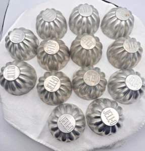 Vintage 1960s Jell-O Brand Mini Aluminum Jello Molds Set of 27 Scalloped 1/2 cup - Picture 1 of 6