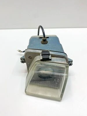 MERCEDES-BENZ SL R129 antibrouillard gauche A1298200156 SL500 année 1991 2749... - Photo 1/4