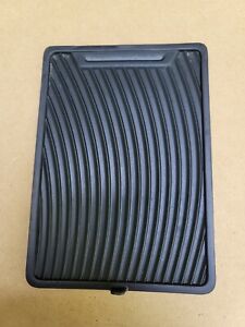 Chrysler 200-2017 Middle Console Box Low Tray Rubber Mat OEM