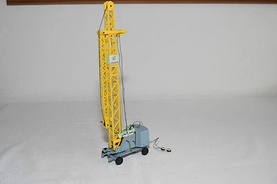 SIKU PLASTIC V159 V 159 LIEBHERR GRU A TORRE GIALLO GRIGIO OTTIME CONDIZIONI - Immagine 1 di 4