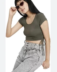 Wild Fable Women's cropped ribbed t-shirt top size M Medium - Picture 1 of 6