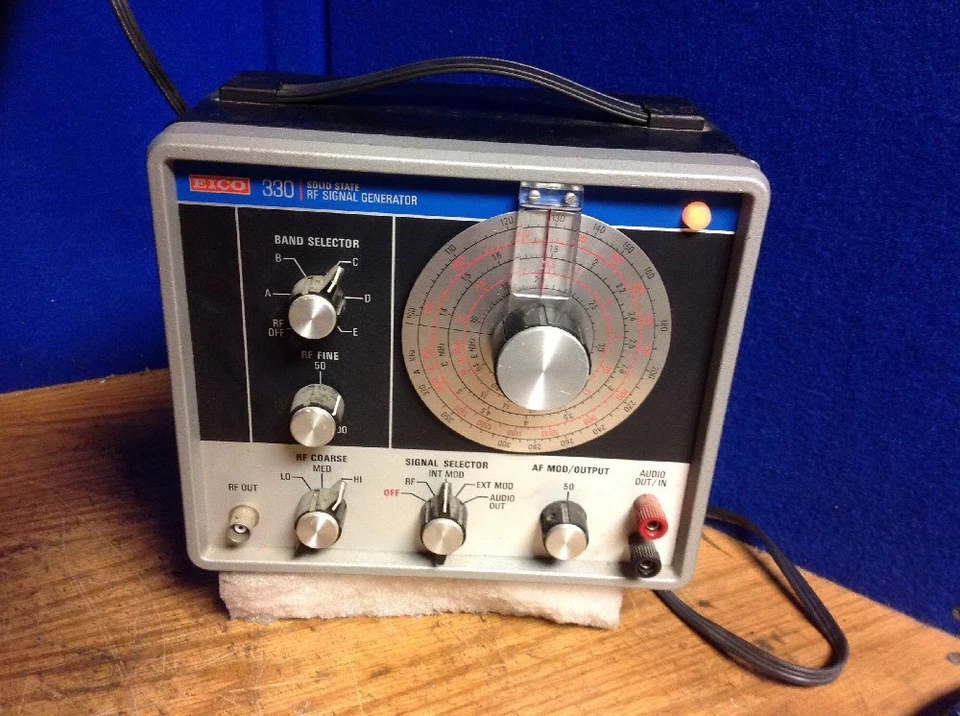 EICO Solid State RF Signal Generator 330 - Image 1 of 4