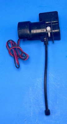 Toro Golf - Selectable Pressure Pilot Valve Assembly- With Solenoid - Image 1 of 4