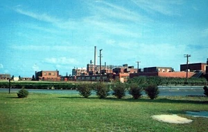 Seaford Delaware Nylon Capital of the World Du Ponts Nylon Factory Postcard - Picture 1 of 2