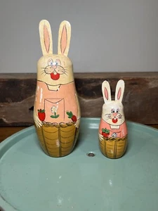 Vintage Osterhasen Nestchen Puppen, handbemalt - 2 Holzhasen - Bild 1 von 6