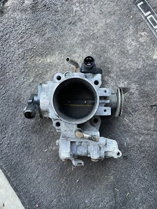 97-01 HONDA PRELUDE THROTTLE BODY With IDLE CONTROL VALVE, TPS, MAP Sensor - Picture 1 of 8